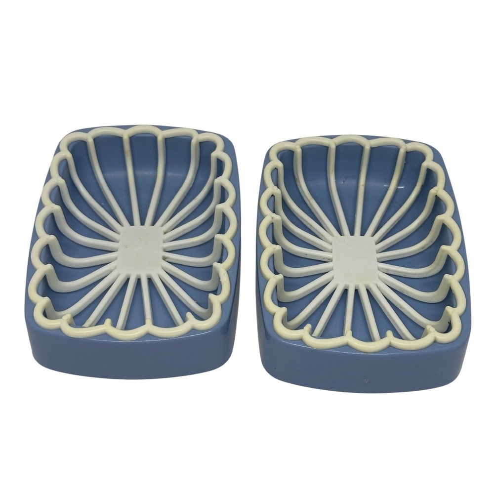 VTG Arrow Soap Dish Blue White Plastic Scalloped Drain Tray USA MCM Set of 2